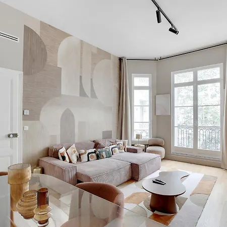 Elegant Climatise - Arc De Triomphe Apartment *
